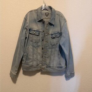Lee Denim Jacket in Light Blue Wash